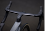 Orbea Orca M20iLTD PWR Landsväg Spark Silver-Titain Grey från TCMcykel.se Artikel nr: 30816